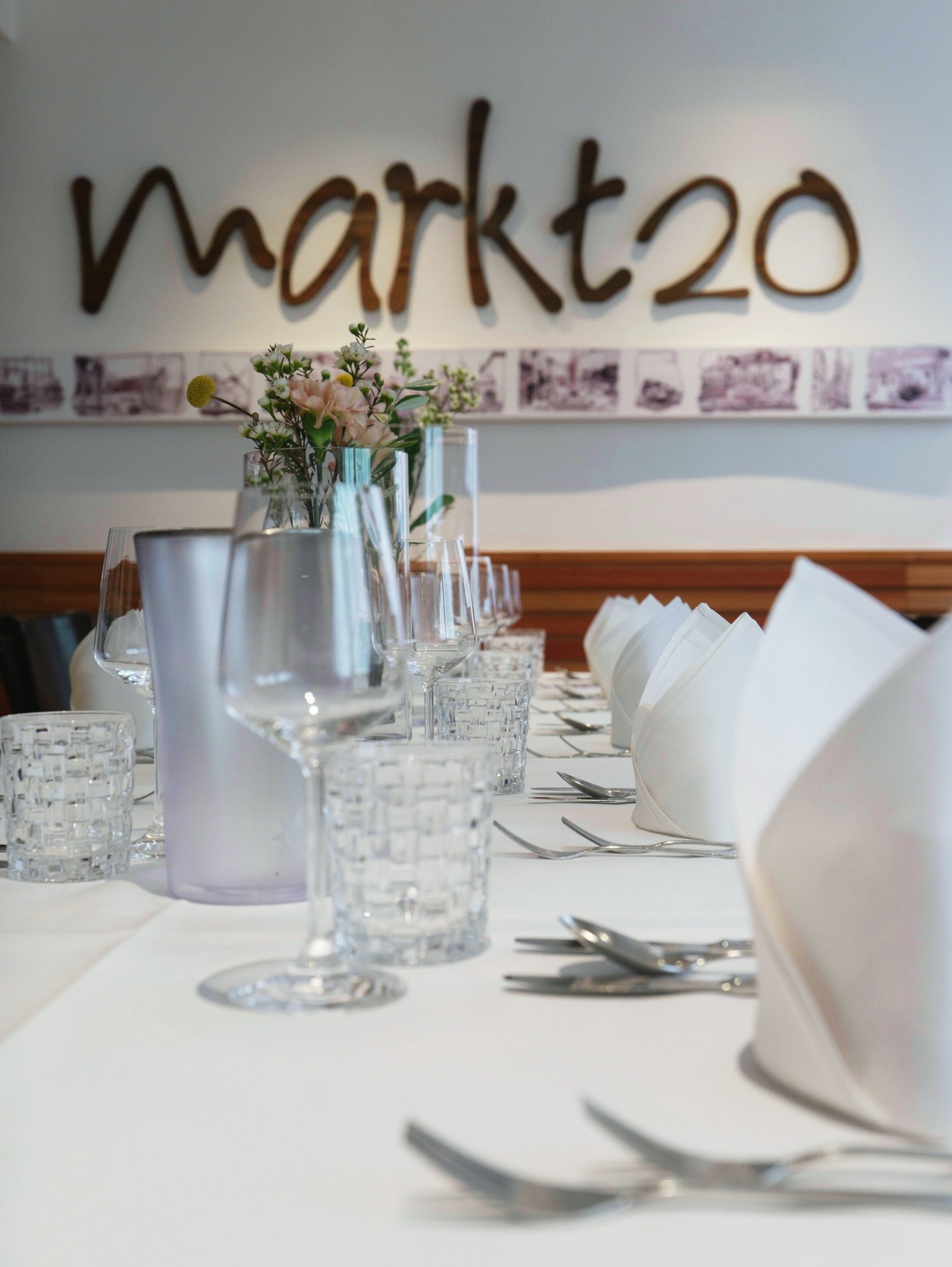 Markt 20 Restaurant Interieur bei Abendbeleuchtung